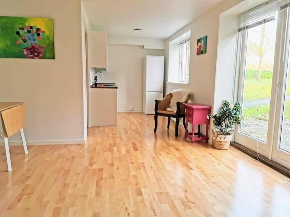 5 Minute Walk To Lego House-70M2 Apartment With Garden-Unit C Билунд Екстериор снимка